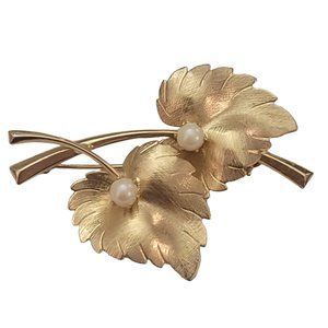 Gold Tone Genuine Pearl Double Leaf Brooch Pin K908